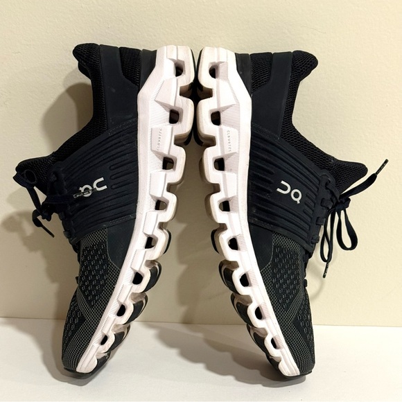 On Cloud Cloudswift Women’s Running Shoes Sneakers Lace Up Size 9 Black Athletic - Picture 5 of 16